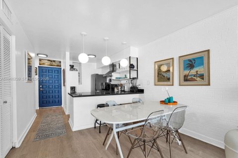 Купить кондоминиум в Майами, Флорида 2 спальни, 86.03м2, № 2020147 - фото 12