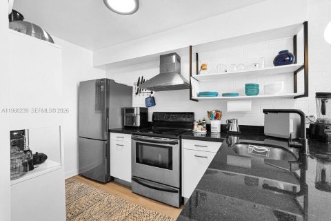 Купить кондоминиум в Майами, Флорида 2 спальни, 86.03м2, № 2020147 - фото 11