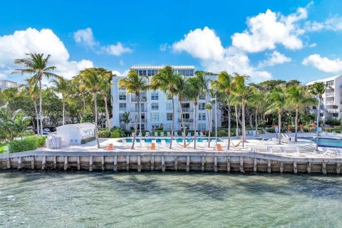 Купить кондоминиум в Майами, Флорида 2 спальни, 86.03м2, № 2020147 - фото 28