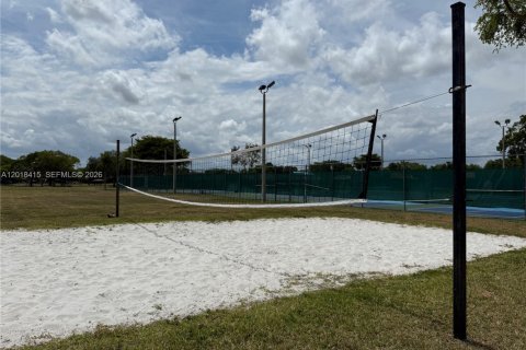 Copropriété à vendre à Miami, Floride: 3 chambres, 124.49 m2 № 2250281 - photo 29