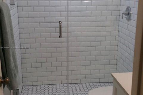 Copropriété à vendre à Miami, Floride: 3 chambres, 124.49 m2 № 2250281 - photo 8
