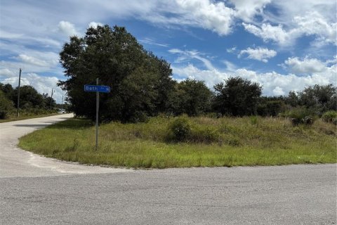 Land in Lehigh Acres, Florida № 2164275 - photo 2