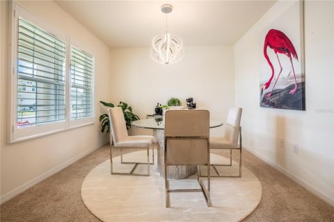 House in Saint Cloud, Florida 5 bedrooms, 243.96 sq.m. № 2110257 - photo 8