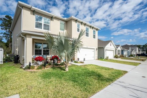 House in Saint Cloud, Florida 5 bedrooms, 243.96 sq.m. № 2110257 - photo 3