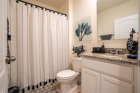 House in Saint Cloud, Florida 5 bedrooms, 243.96 sq.m. № 2110257 - photo 19