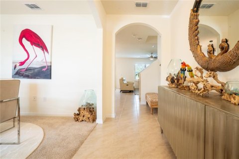 House in Saint Cloud, Florida 5 bedrooms, 243.96 sq.m. № 2110257 - photo 6