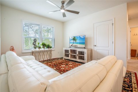 House in Saint Cloud, Florida 5 bedrooms, 243.96 sq.m. № 2110257 - photo 26