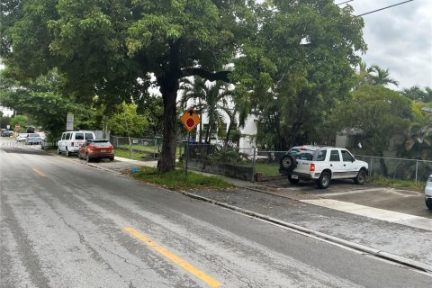 Купить виллу или дом в Майами, Флорида 2 спальни, 159.42м2, № 1957624 - фото 2