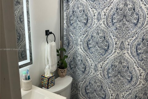 Купить виллу или дом в Майами, Флорида 2 спальни, 159.42м2, № 1957624 - фото 23