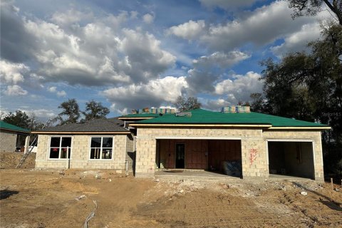 House in Ocala, Florida 4 bedrooms, 174.01 sq.m. № 1524865 - photo 1