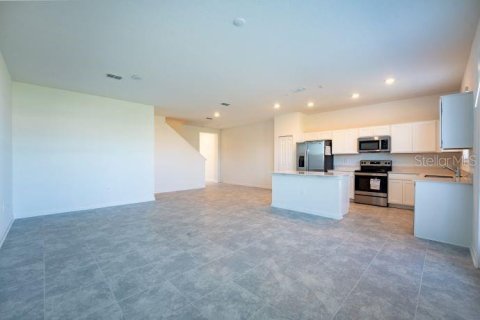 Townhouse in Davenport, Florida 3 bedrooms, 173.17 sq.m. № 2202032 - photo 6