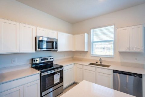 Townhouse in Davenport, Florida 3 bedrooms, 173.17 sq.m. № 2202032 - photo 8