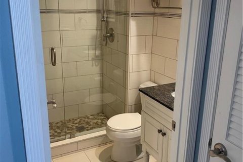 Condominio en alquiler en Jensen Beach, Florida, 2 dormitorios, 95.04 m2 № 1139274 - foto 1