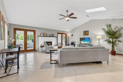 Villa ou maison à louer à Ormond Beach, Floride: 3 chambres, 183.11 m2 № 2414000 - photo 9