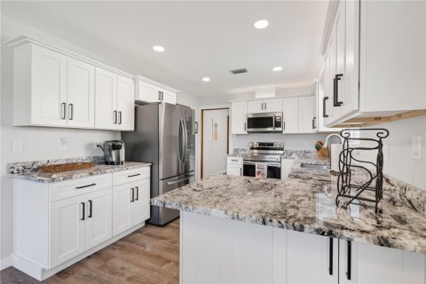 Villa ou maison à louer à Ormond Beach, Floride: 3 chambres, 183.11 m2 № 2414000 - photo 12