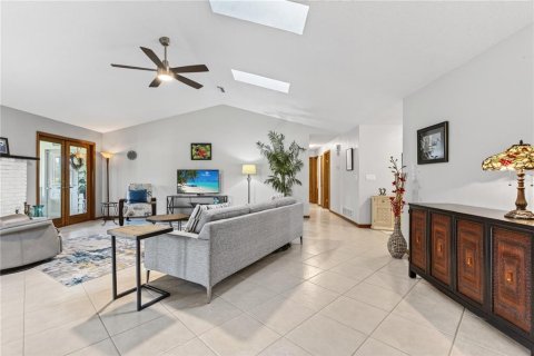 Villa ou maison à louer à Ormond Beach, Floride: 3 chambres, 183.11 m2 № 2414000 - photo 10
