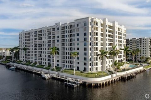 Condo à Pompano Beach, Floride, 2 chambres  № 2190079