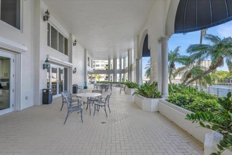 Copropriété à vendre à Pompano Beach, Floride: 2 chambres, 171.31 m2 № 2190079 - photo 25