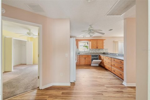 Casa en venta en The Villages, Florida, 3 dormitorios, 137.77 m2 № 2228489 - foto 11