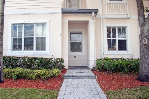 Townhouse in Homestead, Florida 3 bedrooms, 123.1 sq.m. № 1849008 - photo 2