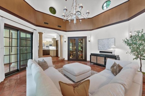 Villa ou maison à vendre à Pinecrest, Floride: 6 chambres, 664.53 m2 № 2412017 - photo 14