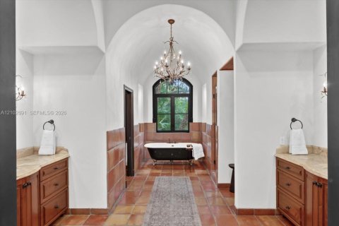Villa ou maison à vendre à Pinecrest, Floride: 6 chambres, 664.53 m2 № 2412017 - photo 24