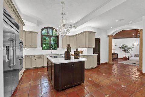 Villa ou maison à vendre à Pinecrest, Floride: 6 chambres, 664.53 m2 № 2412017 - photo 18