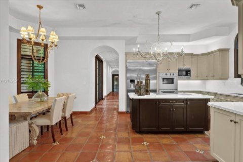 Villa ou maison à vendre à Pinecrest, Floride: 6 chambres, 664.53 m2 № 2412017 - photo 19