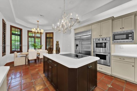Villa ou maison à vendre à Pinecrest, Floride: 6 chambres, 664.53 m2 № 2412017 - photo 20