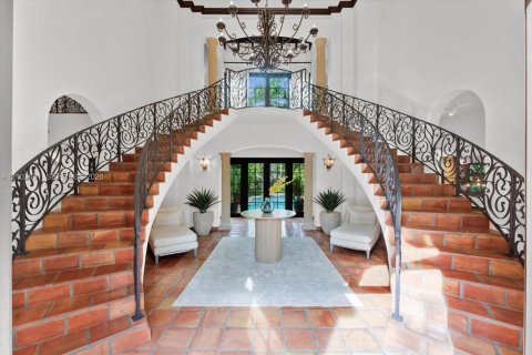Villa ou maison à vendre à Pinecrest, Floride: 6 chambres, 664.53 m2 № 2412017 - photo 8