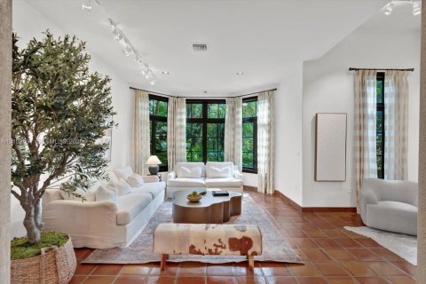 Villa ou maison à vendre à Pinecrest, Floride: 6 chambres, 664.53 m2 № 2412017 - photo 11