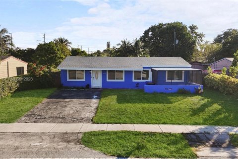 Commercial property in North Lauderdale, Florida № 2009766