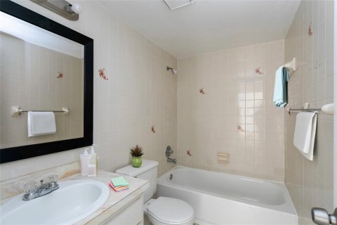 Townhouse in Kissimmee, Florida 2 bedrooms, 77.11 sq.m. № 1917906 - photo 7