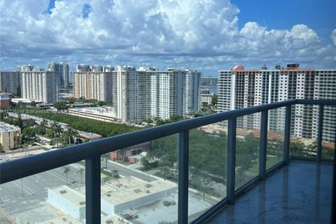 Condo in Sunny Isles Beach, Florida, 3 bedrooms  № 1726788 - photo 23