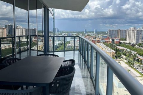 Condo in Sunny Isles Beach, Florida, 3 bedrooms  № 1726788 - photo 3
