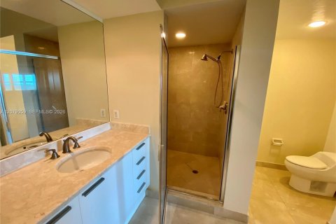 Appartement à louer à North Miami, Floride: 2 chambres, 170.38 m2 № 2384997 - photo 20