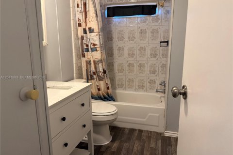 Appartement à louer à Miami Gardens, Floride: 2 chambres № 2267981 - photo 23