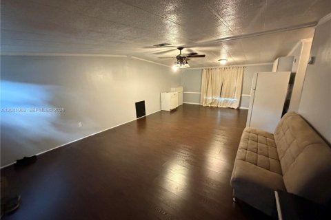 Appartement à louer à Miami Gardens, Floride: 2 chambres № 2267981 - photo 2