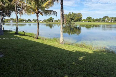 Appartement à louer à Miami Gardens, Floride: 2 chambres № 2267981 - photo 24