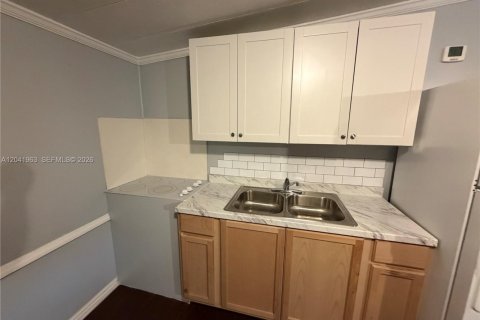 Appartement à louer à Miami Gardens, Floride: 2 chambres № 2267981 - photo 4