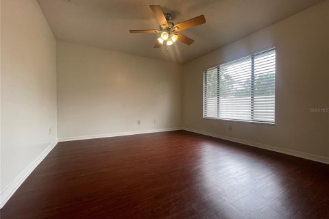 House in Tampa, Florida 2 bedrooms, 108.32 sq.m. № 1816701 - photo 12