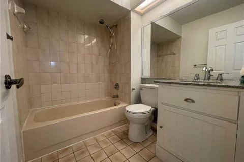 House in Tampa, Florida 2 bedrooms, 108.32 sq.m. № 1816701 - photo 21