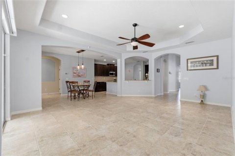 Villa ou maison à vendre à DeLand, Floride: 4 chambres, 273.88 m2 № 2436669 - photo 13