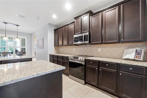 Villa ou maison à vendre à DeLand, Floride: 4 chambres, 273.88 m2 № 2436669 - photo 5