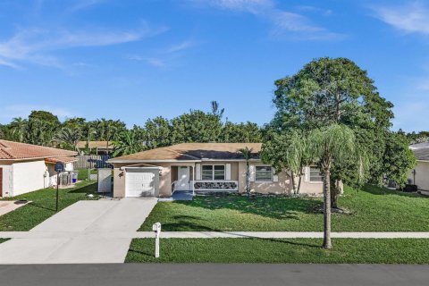 House in Boca Raton, Florida 3 bedrooms, 125.98 sq.m. № 2429701