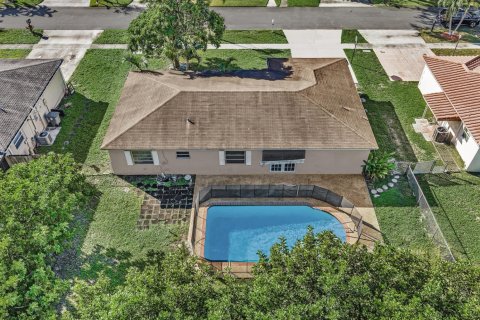 Casa en alquiler en Boca Raton, Florida, 3 dormitorios, 125.98 m2 № 2429701 - foto 4