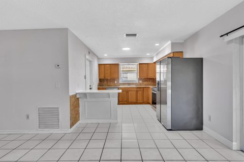 Casa en alquiler en Boca Raton, Florida, 3 dormitorios, 125.98 m2 № 2429701 - foto 18