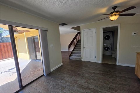 Adosado en alquiler en New Smyrna Beach, Florida, 2 dormitorios, 123.37 m2 № 2095958 - foto 17