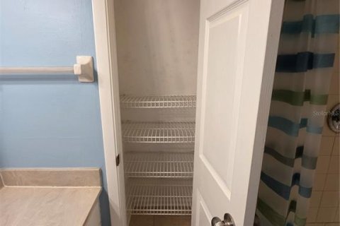 Adosado en alquiler en New Smyrna Beach, Florida, 2 dormitorios, 123.37 m2 № 2095958 - foto 26