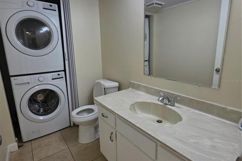 Adosado en alquiler en New Smyrna Beach, Florida, 2 dormitorios, 123.37 m2 № 2095958 - foto 13